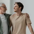 Father_who_may_carry_male_pattern_baldness_gene_with_his_son